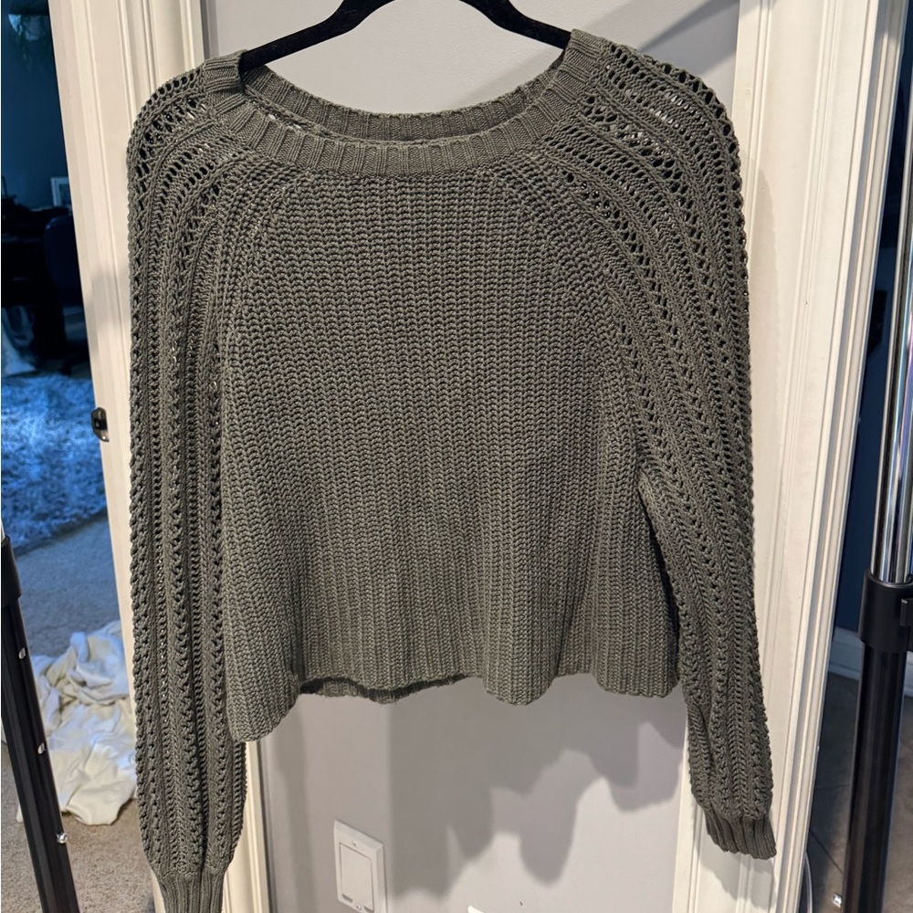 American Eagle Outfitters Green Crew Neck Sweater with Textured Detailing